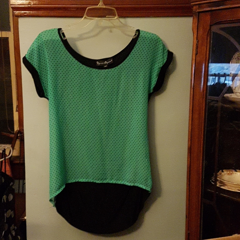 Mercer & Madison | Top